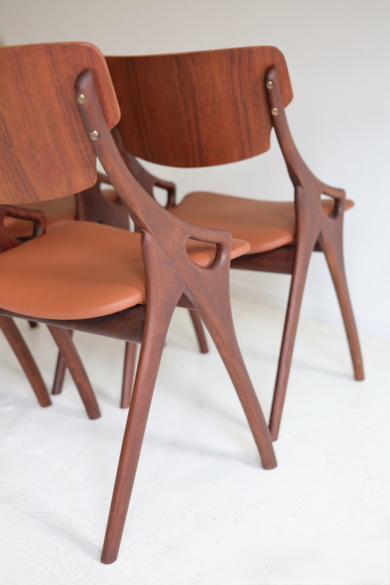 Image 1 of Satz von 4 Esszimmerstühlen von Arne Hovmand-Olsen, dänisch, 1950er/60er Jahre