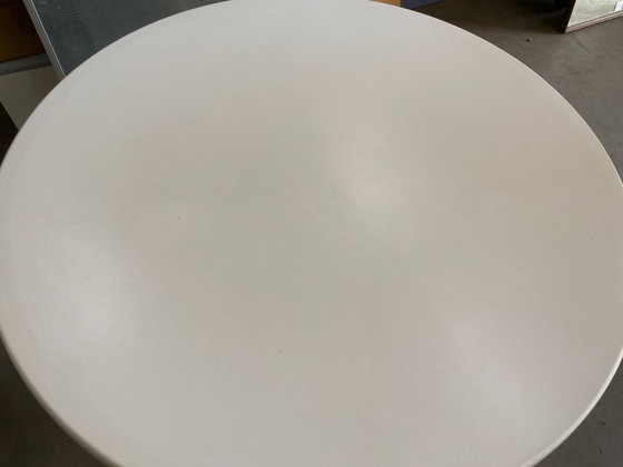 Image 1 of Tulip table plastic Werzalit France