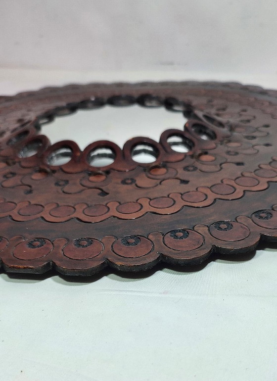 Image 1 of Specchio circolare convesso in pelle. Spagna, anni '70.