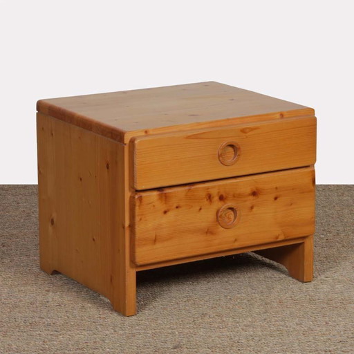 Table de nuit en pin, sélection Charlotte Perriand pour Les Arcs, 1960