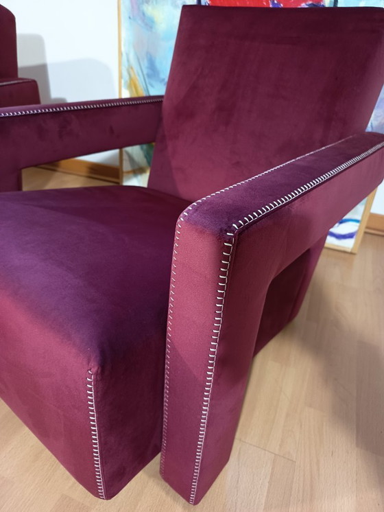 Image 1 of CASSINA 2X Poltrone 637 UTRECHT  (NUOVE MAI USATE) in Velluto 13L Ortigia/Plum con Cuciture in filo Naturale a punta Cavallo