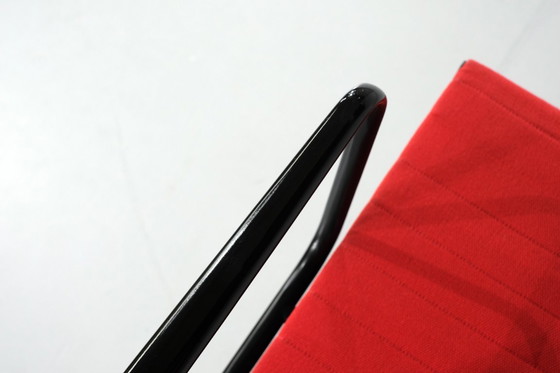 Image 1 of Poltrona "EA 117" di Charles Ray Eames per ICF USA 1969.