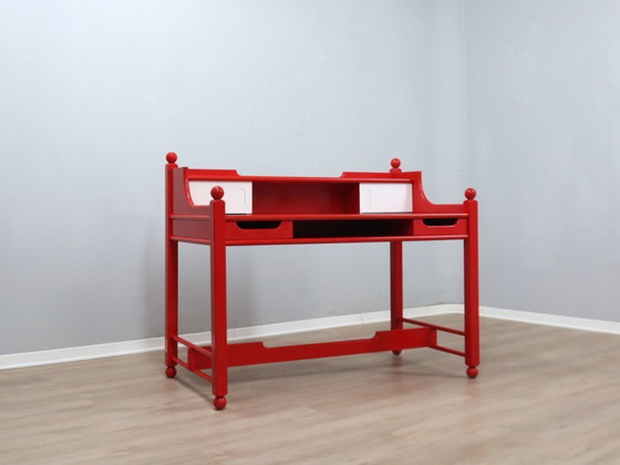 Image 1 of Scrivania vintage laccata rossa design rustico italiano anni '60