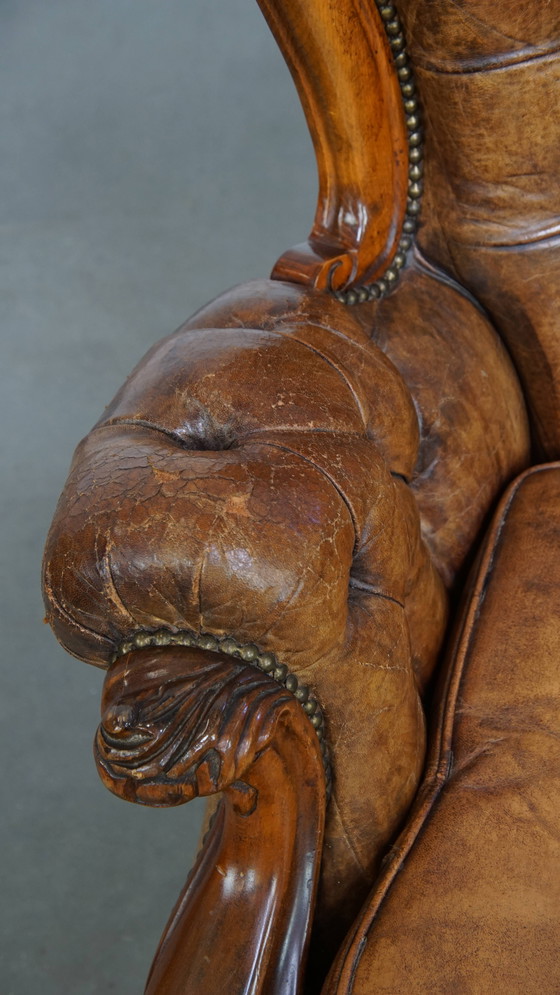Image 1 of Antieke Schapenleren Chesterfield Fauteuil