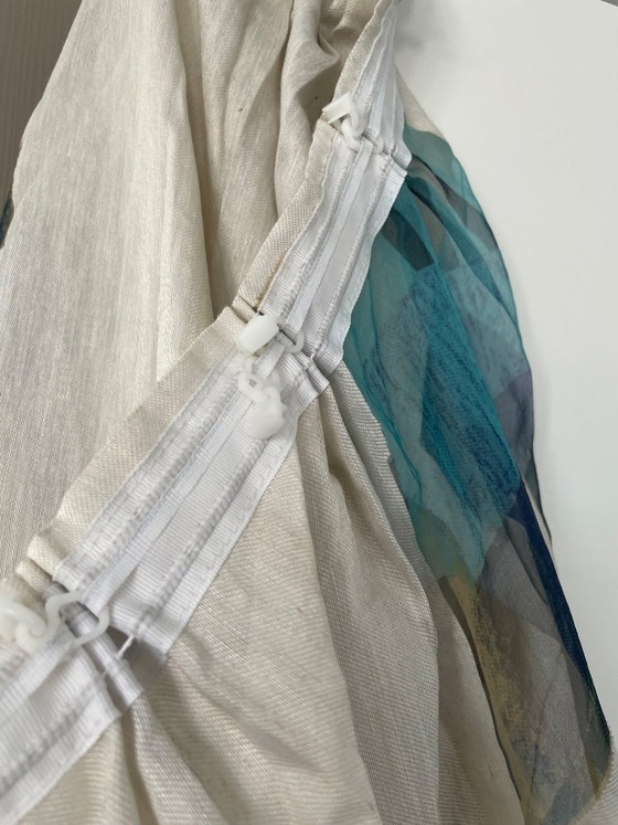 Image 1 of Kinnasand (nu Kvadrat) Tussengordijnen 4 panelen (totaal 16 meter) Geplooid