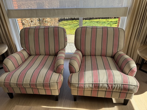 2 fauteuils en tissu de qualité