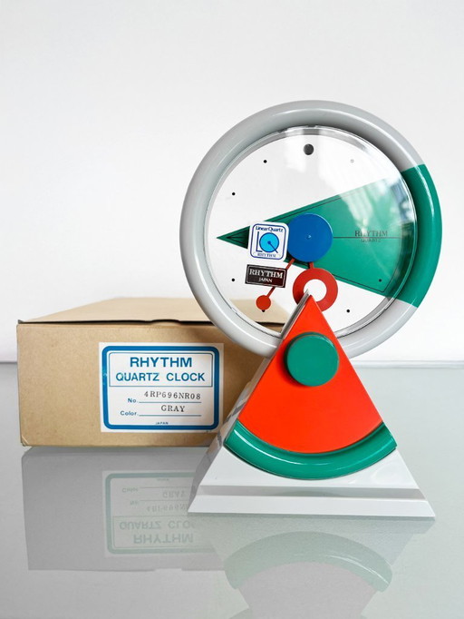 Vintage Rhythm Japan 4RP696 design klok