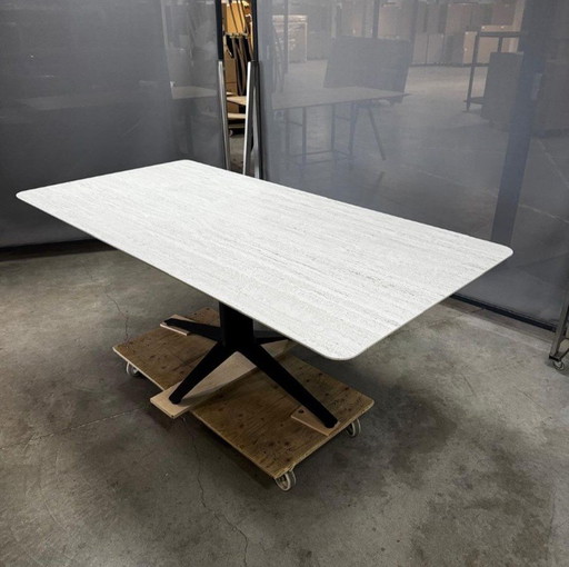 Carve – Bert Plantagie, eettafels
