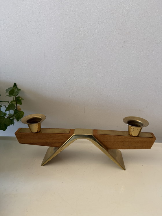Image 1 of Brutalistische kandelaar teak en messing