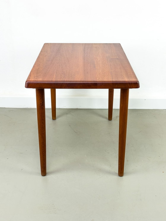 Image 1 of Kleine teakhouten bureau- of eettafel van Niels Bach, 1960S