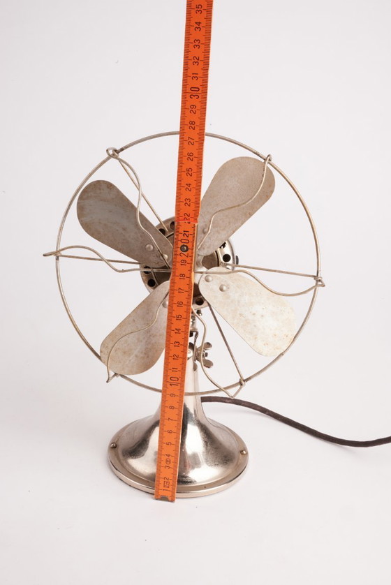Image 1 of Antieke vintage ventilator, circa jaren 20