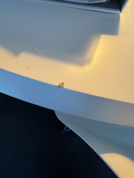 Image 1 of Round table Linteloo Popov - Roderick Vos