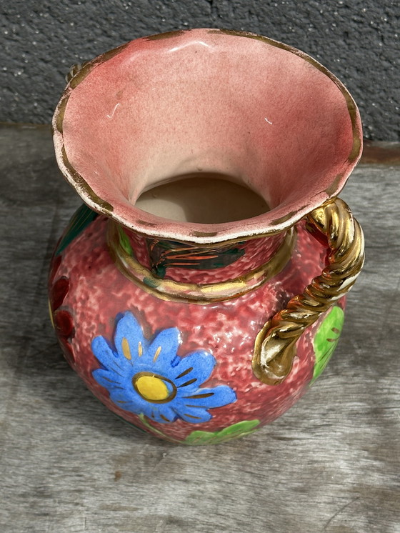 Image 1 of Beau Vase Vallauris Rose Bonbons et Motifs Floraux H 20 cm