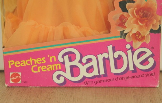 Image 1 of L'iconica Barbie Peaches 'n Cream n. 7926, Taiwan 1984