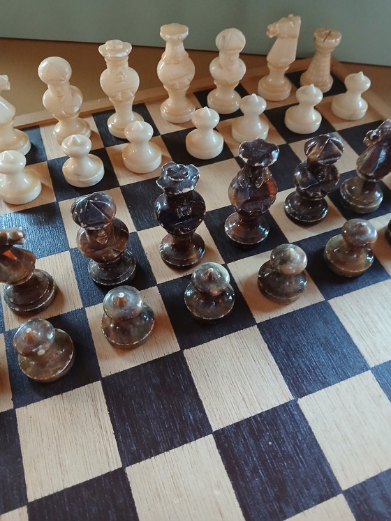 Image 1 of Marble chess set Italy king 8.5 cm