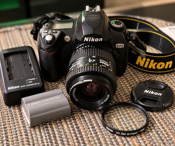 Nikon D 70 – Fotografías, Vidrio, Metal (photo 5 of 5)