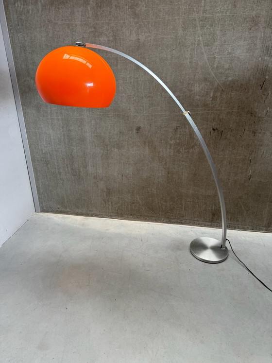 Orange arched floor lamp by Gioffredo Reggiani 1970s, Floor lights, Chrome, Polyester (photo 3 of 8)