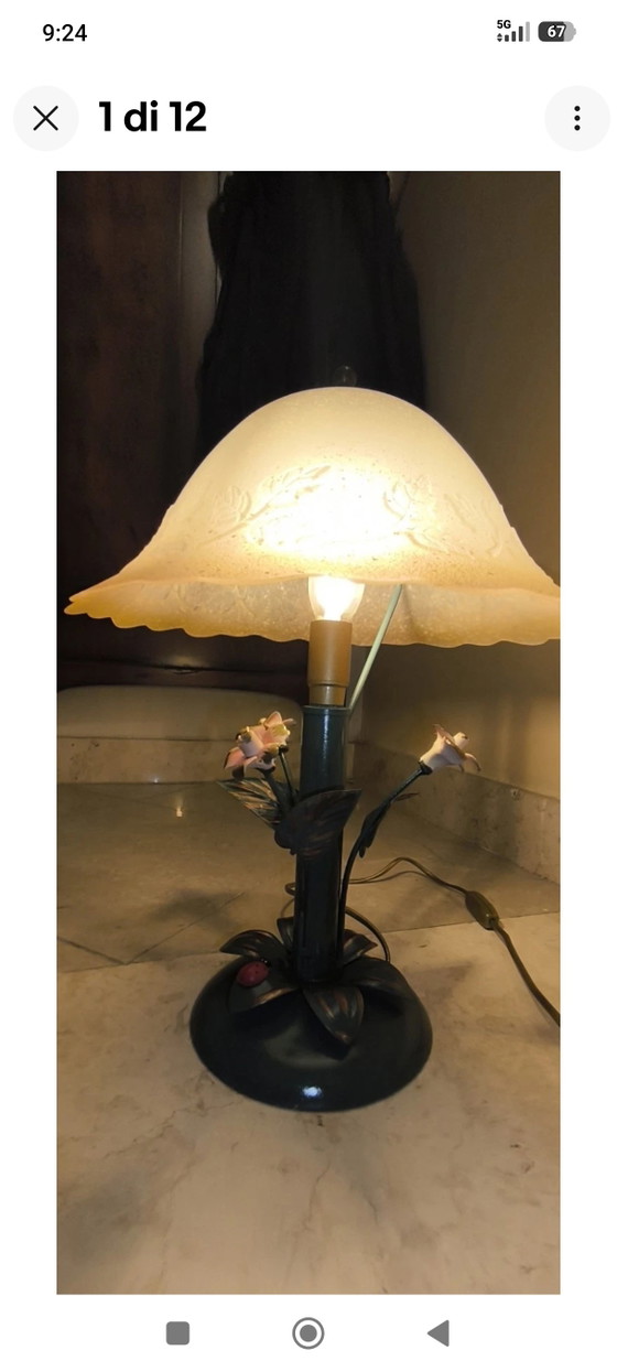 Vintage Fe Lamp Hand-Wrought by Master Blacksmith H. 38 cm and Porcelain Flowers Cap – Table lamps, Glass (photo 8 of 11)