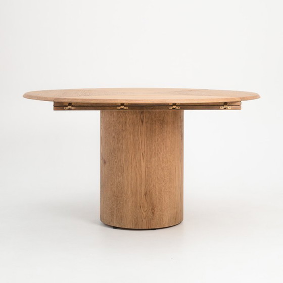 Image 1 of TABLE ROUND/SQUARE QUAD0 Natural Oak – Simple Table, Amazing Function