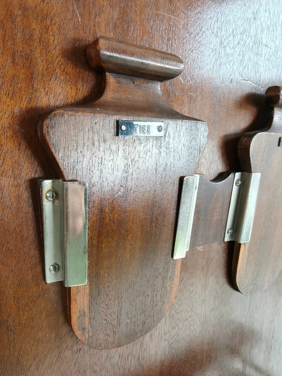 Image 1 of Bellissimo armadio in radica di noce in stile Art Déco inglese di Waring & Gillow – ca. 1900-1932