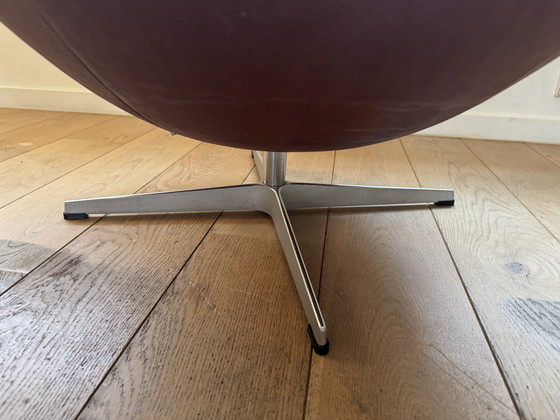 Image 1 of Arne Jacobsen Egg Chair – Fritz Hansen – Vintage leer donker walnoot – Designklassieker