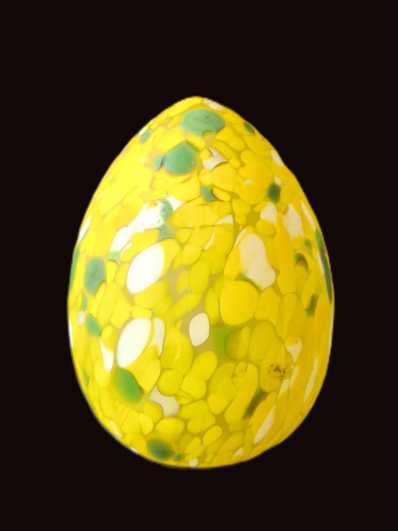 Image 1 of Kosta Boda - Geel Ei van Monica Backström