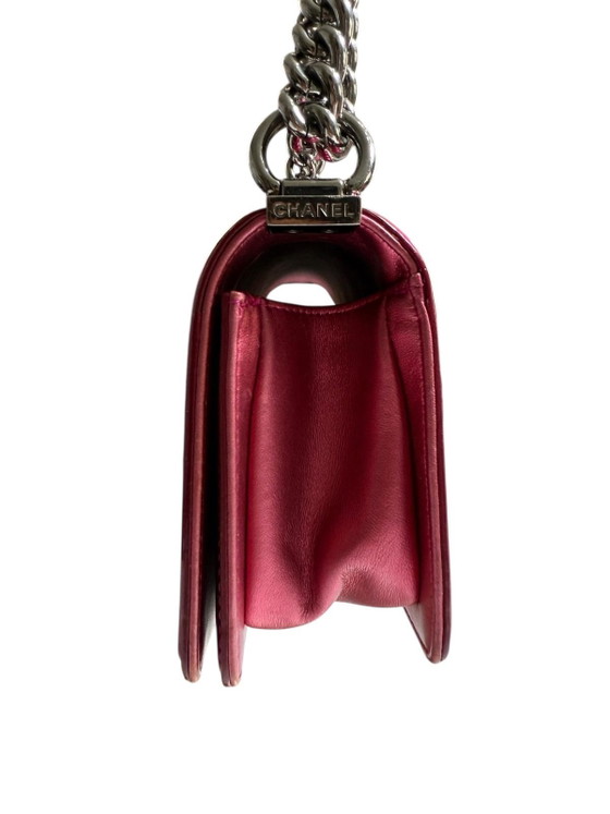 Image 1 of Chanel Boy tas