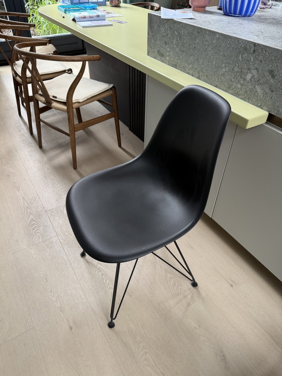 Vitra DSR Black – Dining chairs, Metal, Plastic (photo 6 of 9)