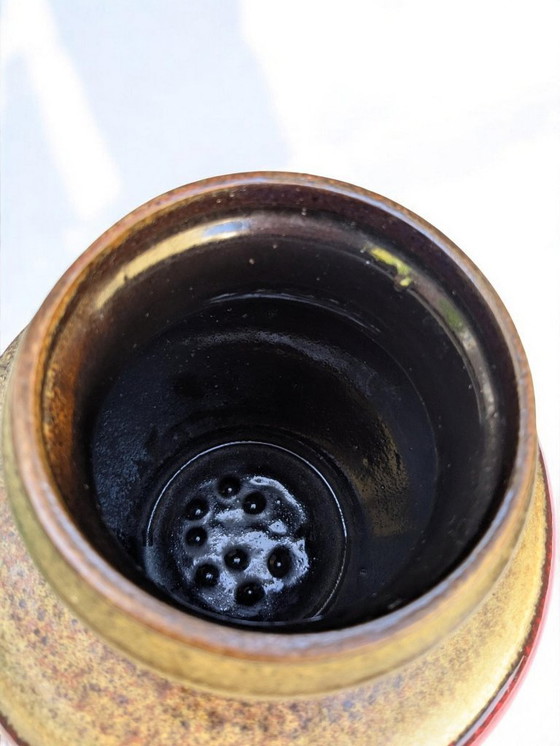 Image 1 of Ruscha modello 851-20 - Vaso d'epoca, ceramica della metà del secolo scorso in marrone-nero con smalto rosso a correre