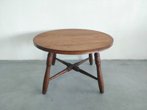 Einzigartiger Vintage-/Antik-Couchtisch aus Eiche mit Charakter