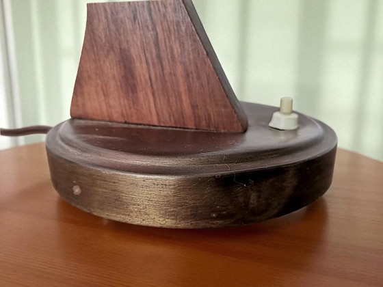 Image 1 of Vintage modernistische houten bureaulamp