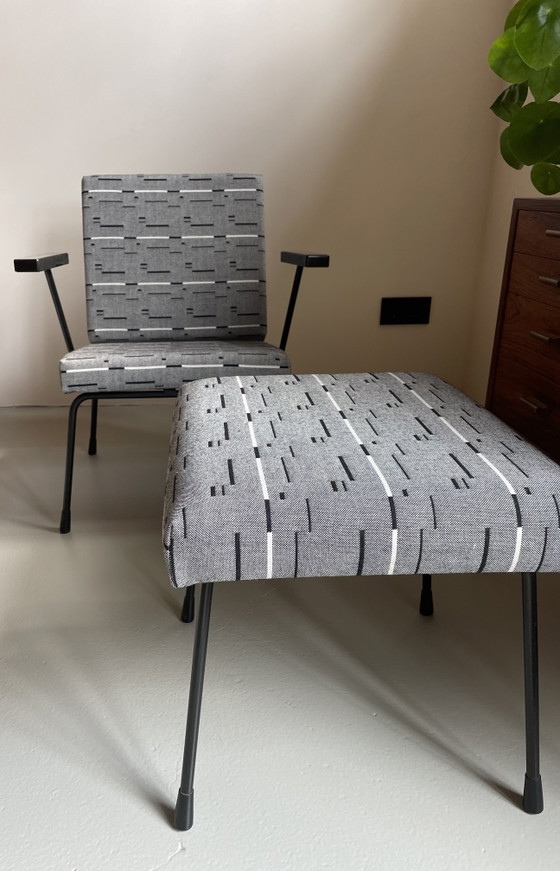 Gispen 1401 Armchair With Ottoman 1801 – Metal, Wool (photo 9 of 10)