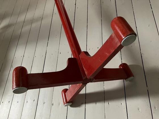 Appendiabiti rosso anni '80 – Legno (photo 6 of 8)