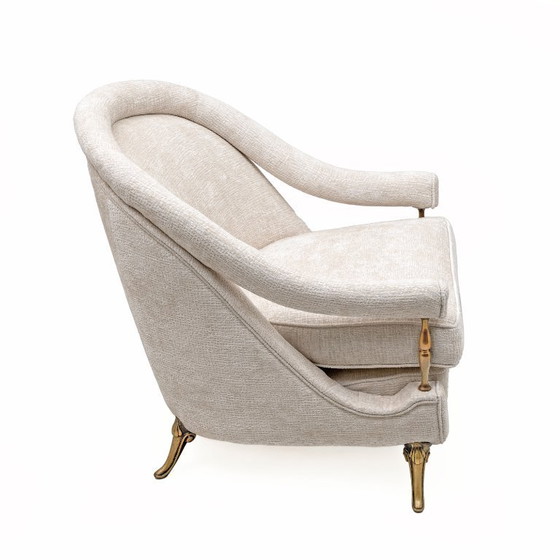 Image 1 of Par de sillones franceses de mediados de siglo, estilo art déco con detalles de latón, década de 1950.