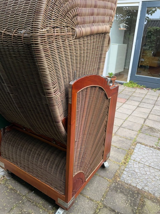 Image 1 of Bijzondere Handgemaakte Tuin/Ligstoel (Cocoon)