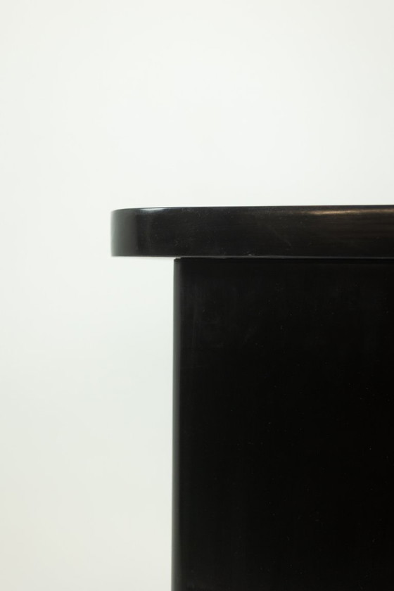 Image 1 of Nierenförmiger Art-Deco-Schreibtisch aus schwarz lackiertem Holz. 1930er Jahre.