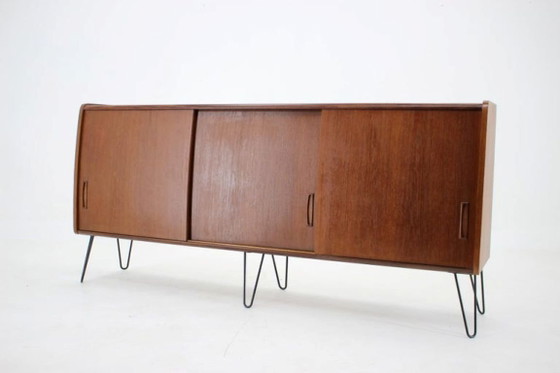 Gerecycled Deens dressoir uit de jaren 60 in mid-century modern stijl, gemaakt van teakhout, op – Glass (photo 8 of 12)