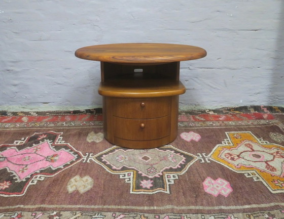 Image 1 of Ovale salontafel van Silkeborg teakhout met draaibaar blad, Denemarken, jaren 1960