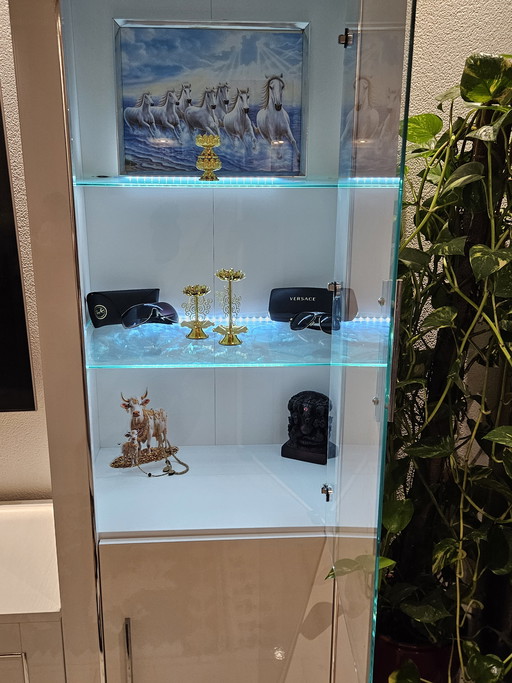 Display cabinet