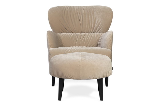 Image 1 of Fauteuil Ross et repose-pieds inclus.