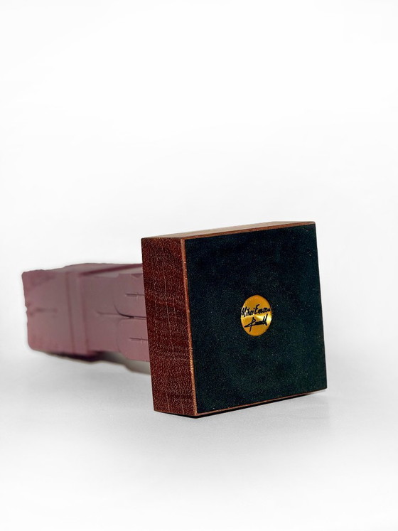 Image 1 of De kus (III) na Brâncuşi