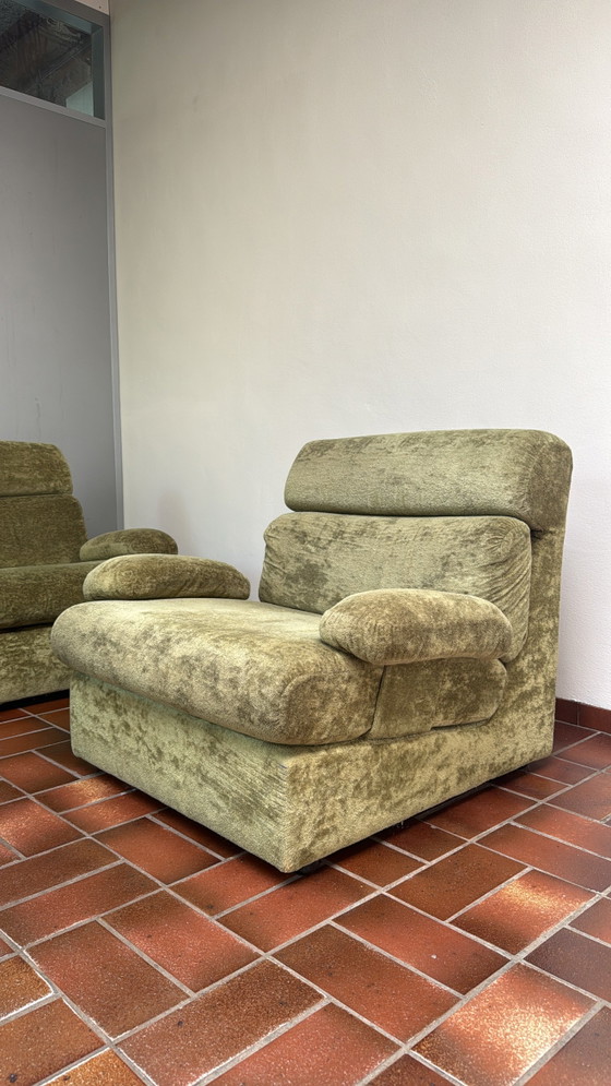 Image 1 of Vintage modulaire groene velours bankstel met
bijpassende fauteuil & poef