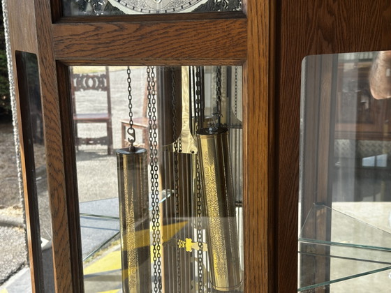 Grote eikenhouten staande klok met slagwerk en maanfase-indicator – Klokken, Wood, Brass (photo 10 of 15)