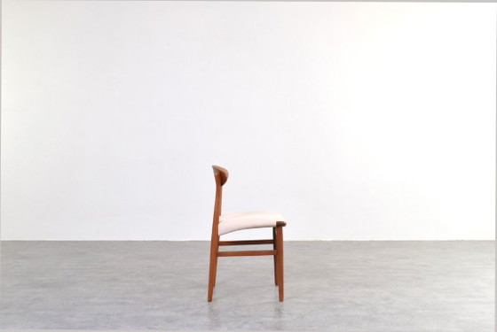 Mid-Century Danish Teak Dining Chairs by Ejner Larsen & Aksel Bender Madsen, 1960s, Set of 4. – Wood, Wool (photo 5 of 12)