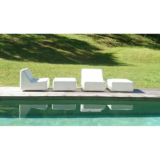 Image 1 of White exterior dining set in fiberglass and resin - 1970s