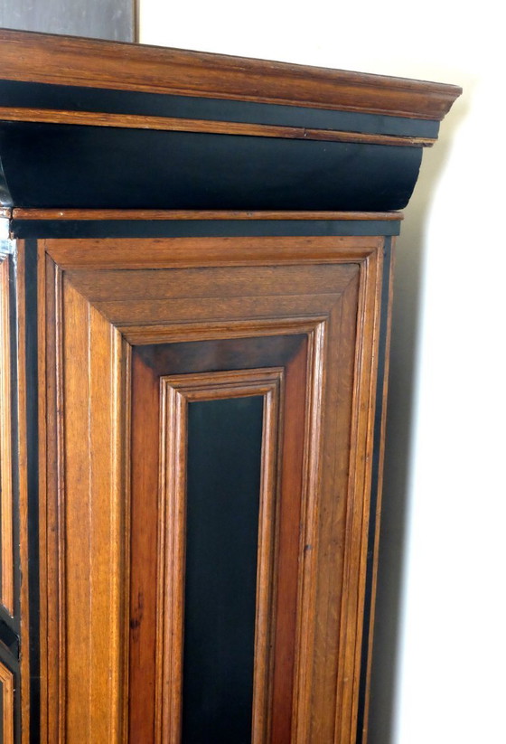 Image 1 of Credenza Zeeland del XVII secolo, in rovere.