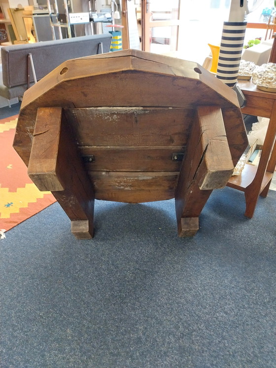 Image 1 of 1 x brutalistischer, schwerer Couchtisch aus Eiche aus den 1970er Jahren