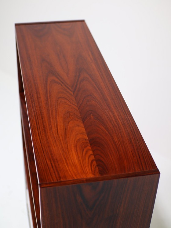 Image 1 of Bibliothèque à portes en palissandre, style danois vintage