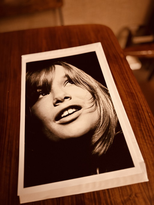 1x Monique van de Ven como Olga – Delicias turcas (1972-73) – Fotografía artística en blanco y negro