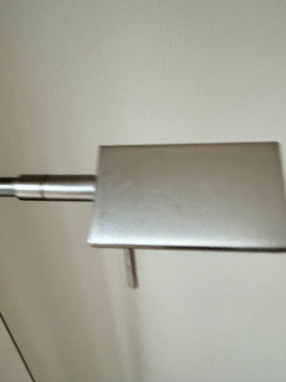 Image 1 of messing kleurige leeslamp voor naast stoel, verstelbaar